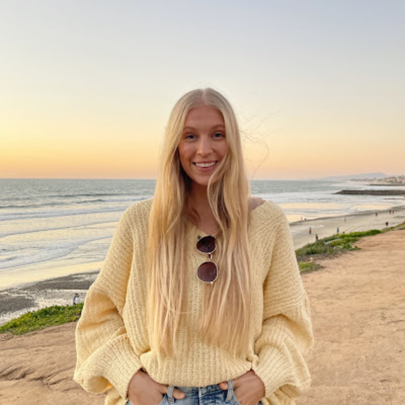 Meet your Posher, Jessica - Picture 1 of 1